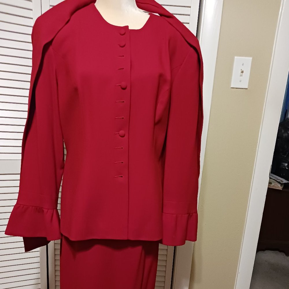Women's 2 pc Wool suit Size 14
